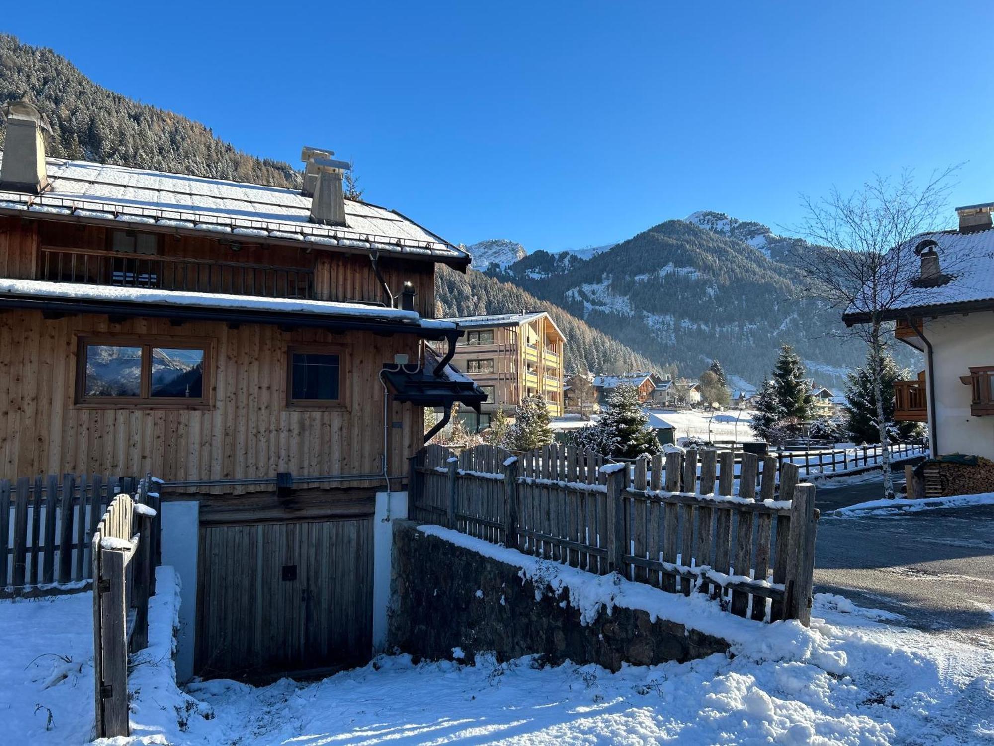Chalet Vernel Canazei Esterno foto